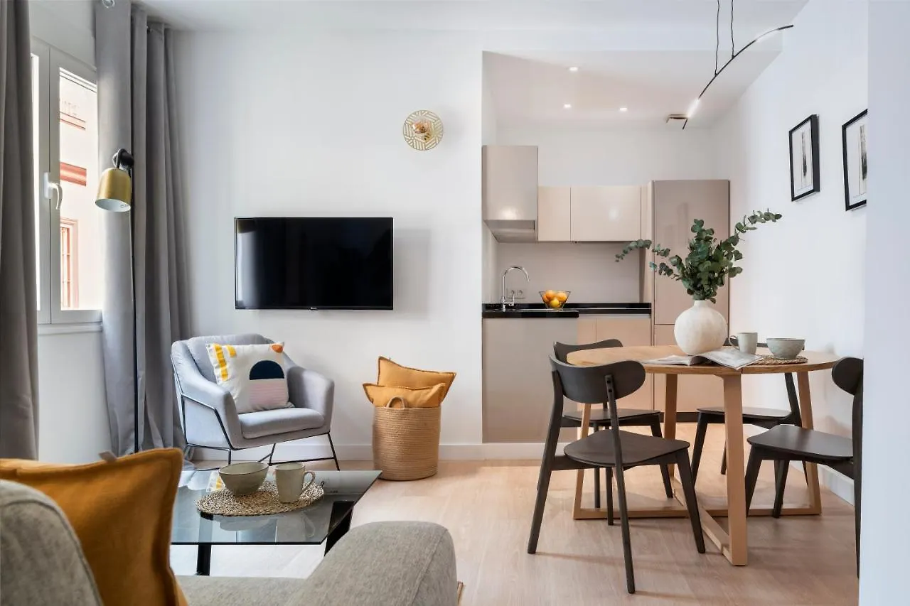 Suites Maestranza - Santas Patronas By Magno Apartments Seville